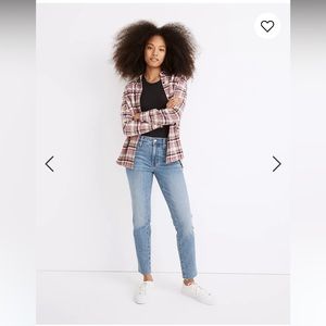 The Petite Mid-Rise Perfect Vintage Jean in Enmore Wash